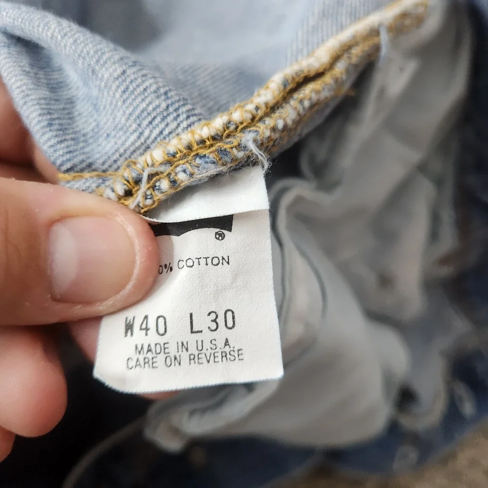 Vintage Levis 501 Jeans Men 40x30 Blue Denim Straight Leg Button Fly Made in USA